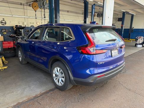 Used 2024 Honda CR-V LX image 11