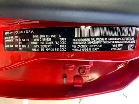 Used 2023 Jeep Renegade Trailhawk image 32