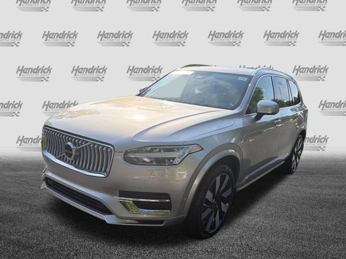 Certified 2024 Volvo XC90 T8 Plus w/ Protection Package AWD/4WD image 5