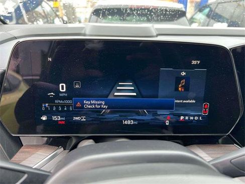 Used 2025 Chevrolet Suburban LT w/ Comfort Package image 23