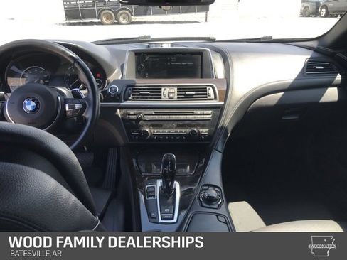 Used 2014 BMW 640i Convertible image 19