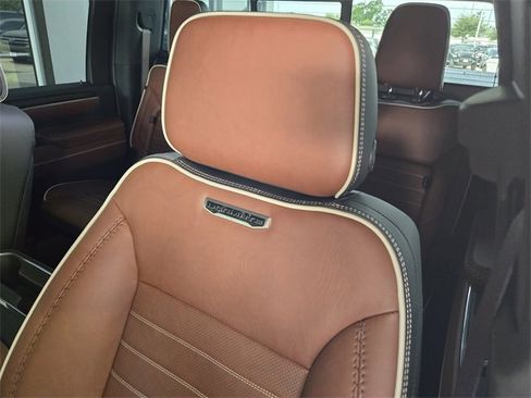 Used 2025 GMC Sierra 3500 Denali Ultimate image 22