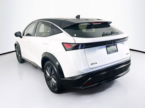 Used 2023 Nissan Ariya FWD image 5