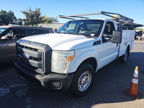 Used 2014 Ford F250 XL w/ XL Value Package image 1