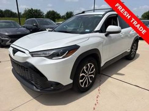 Used 2024 Toyota Corolla Cross AWD Hybrid image 1