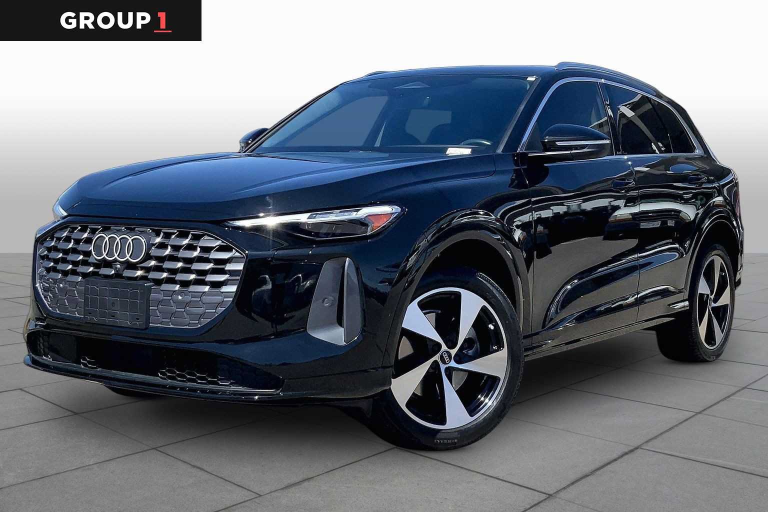 Certified 2025 Audi Q5 Premium Plus w/ Premium Plus AWD/4WD image 1