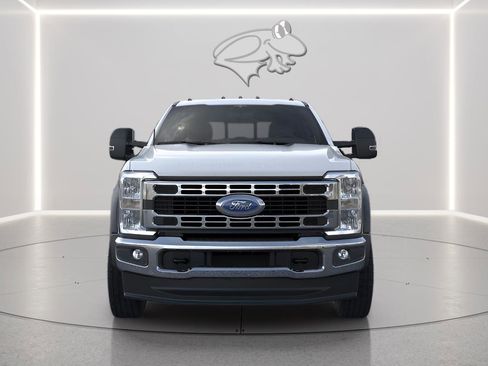 New 2026 Ford F450 4x4 Crew Cab Super Duty image 8