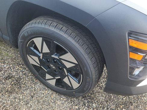 Used 2025 Hyundai Kona SEL AWD/4WD image 2