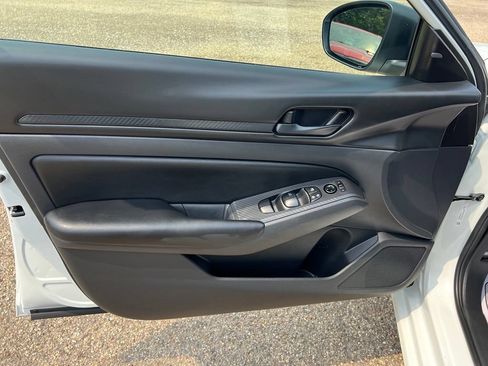 Used 2025 Nissan Altima 2.5 S FWD image 20