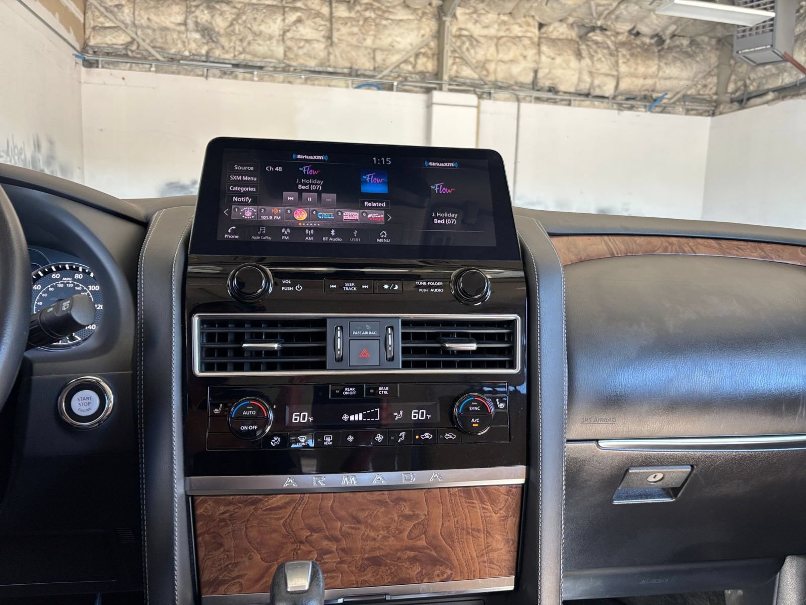 Used 2024 Nissan Armada SL RWD image 16