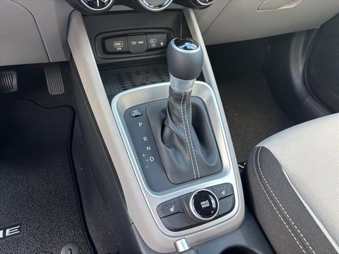 New 2026 Hyundai Venue SEL FWD image 19