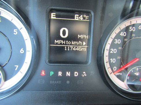 Used 2017 RAM 2500 Tradesman w/ Chrome Appearance Group image 19