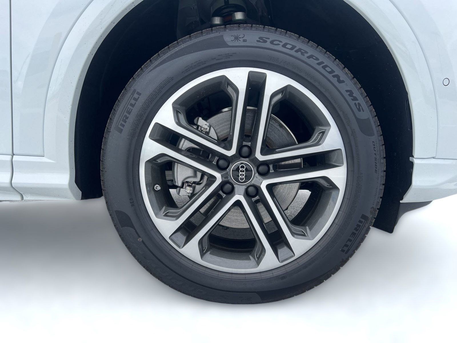 New 2025 Audi Q5 Premium AWD/4WD image 11