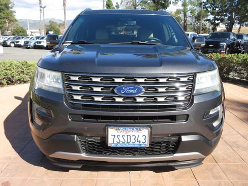 Used 2016 Ford Explorer XLT w/ Equipment Group 202A image 7