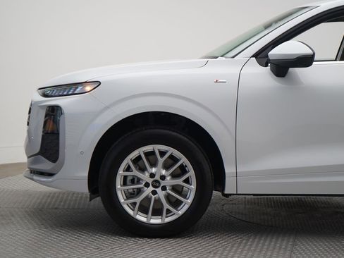 New 2026 Audi Q3 quattro 2.0T AWD/4WD image 2