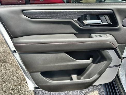 New 2026 GMC Yukon XL AT4 Ultimate w/ LPO, Floor Liner Package AWD/4WD image 15