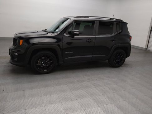 Used 2020 Jeep Renegade Altitude FWD image 2