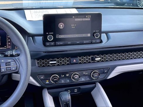 Used 2024 Honda Accord EX image 7