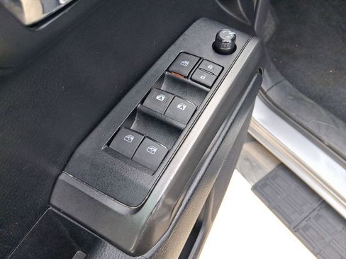 Used 2020 Toyota Tacoma TRD Sport image 21