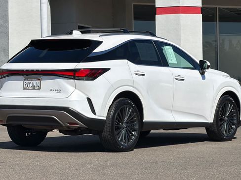Certified 2025 Lexus RX 350 Premium w/ Convenience Package AWD/4WD image 2