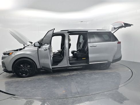 Certified 2024 Kia Carnival SX Prestige image 58