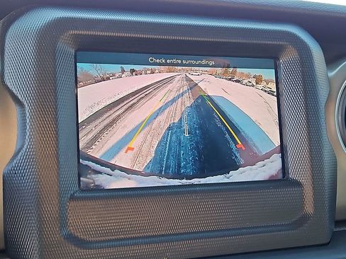 Used 2022 Jeep Wrangler Sport image 20