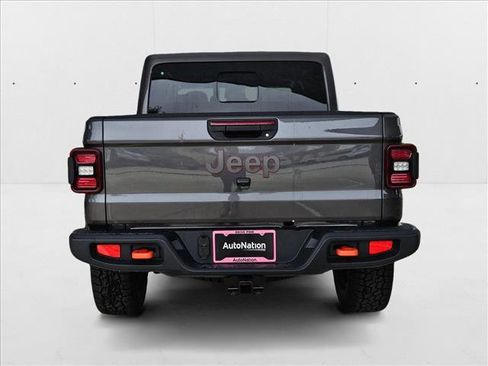 New 2025 Jeep Gladiator Mojave w/ Convenience Group image 8