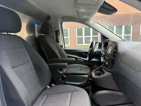 Used 2020 Mercedes-Benz Metris image 14