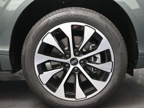 New 2026 Audi Q3 quattro 2.0T AWD/4WD image 10