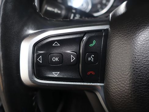 Used 2019 RAM 1500 Laramie AWD/4WD image 17