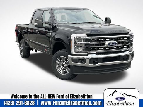 New 2026 Ford F250 4x4 Crew Cab Super Duty image 1