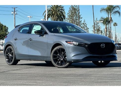 New 2026 MAZDA MAZDA3 Hatchback w/Premium Plus Pkg image 2