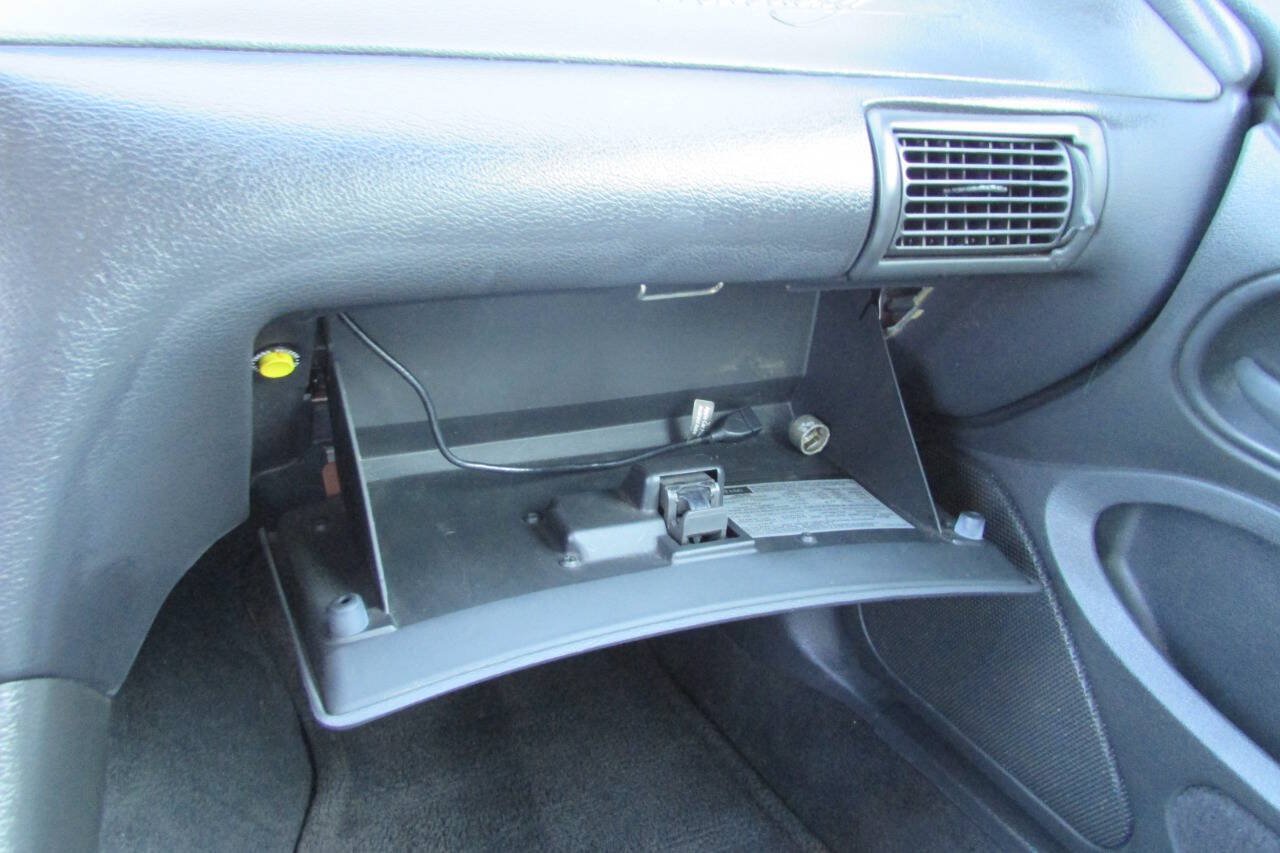 Used 2000 Ford Mustang GT RWD image 37