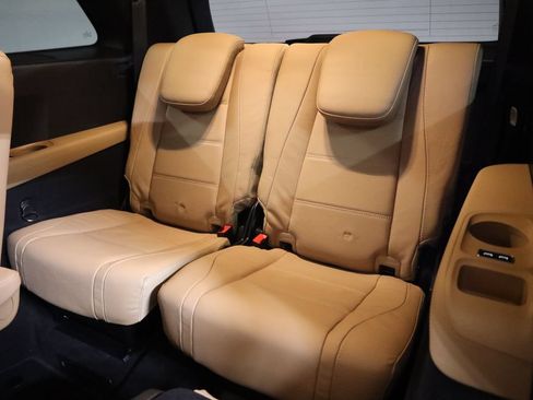 Used 2026 Mercedes-Benz GLS 580 4MATIC image 45