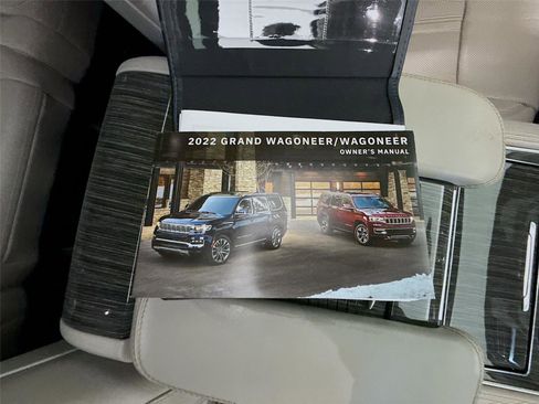 Used 2022 Jeep Wagoneer Series II w/ Premium Group I image 28