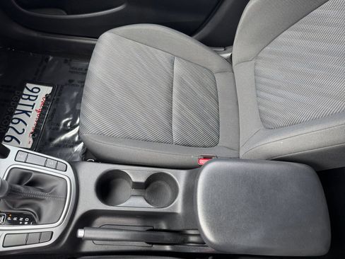 Certified 2022 Kia Seltos LX image 14