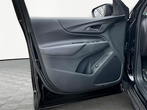 Used 2022 Chevrolet Equinox LT image 23