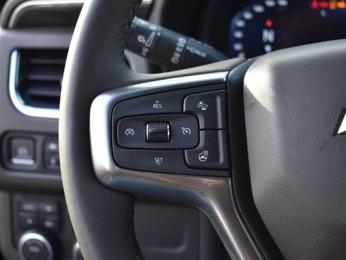 Used 2022 Chevrolet Tahoe LT w/ Luxury Package image 16