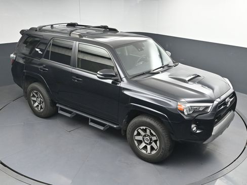 Used 2023 Toyota 4Runner TRD Off-Road Premium w/ Moonroof Package AWD/4WD image 33