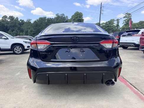 Used 2025 Toyota Corolla SE FWD image 38