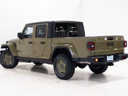 New 2026 Jeep Gladiator Sport image 21