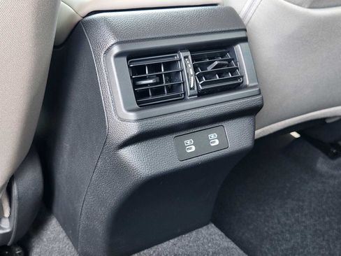 Used 2025 Honda Accord LX image 28
