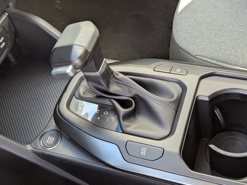 New 2025 Kia K4 LX image 22