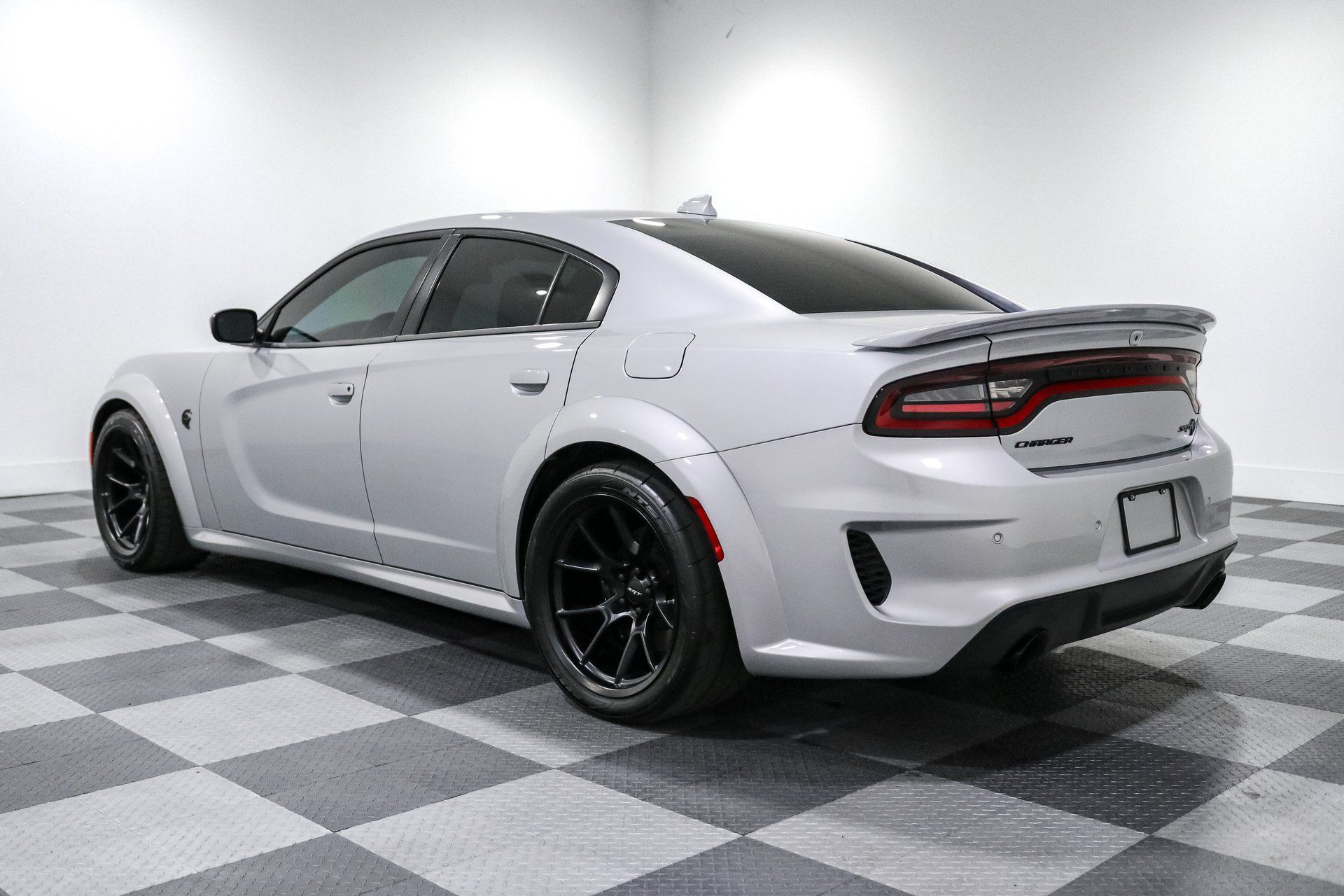 Used 2023 Dodge Charger SRT Hellcat w/ Harman/Kardon Audio Group RWD image 5