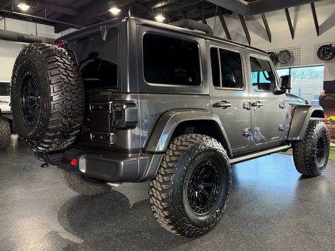 Used 2024 Jeep Wrangler Unlimited image 10