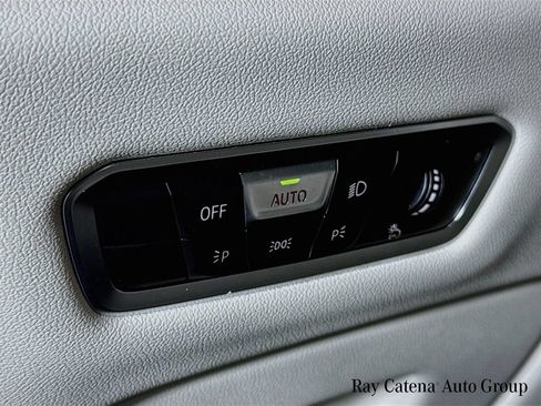 Used 2023 BMW X5 xDrive40i w/ Luxury Seating Package AWD/4WD image 10