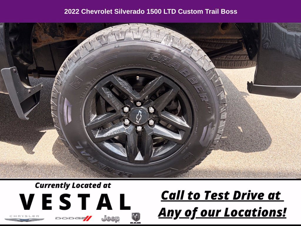 Used 2022 Chevrolet Silverado 1500 Custom Trail Boss w/ LPO, Dark Essentials Package AWD/4WD image 9