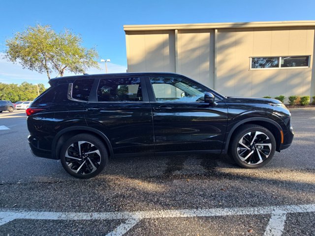 Used 2024 Mitsubishi Outlander SE Black Edition AWD/4WD image 4