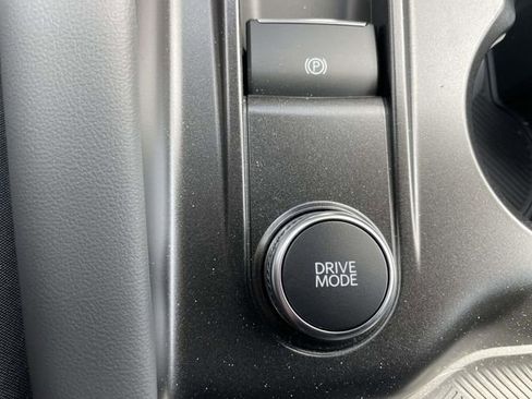 New 2026 Ford Explorer Active RWD image 23