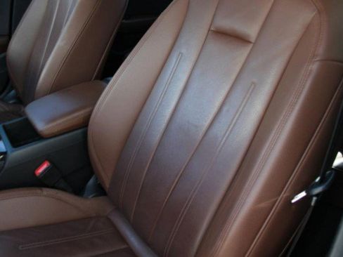 Used 2019 Audi A4 2.0T Premium w/ Convenience Package image 18